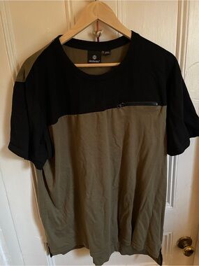 Akademiks Black and Olive Colorblock Short-Sleeve Tee